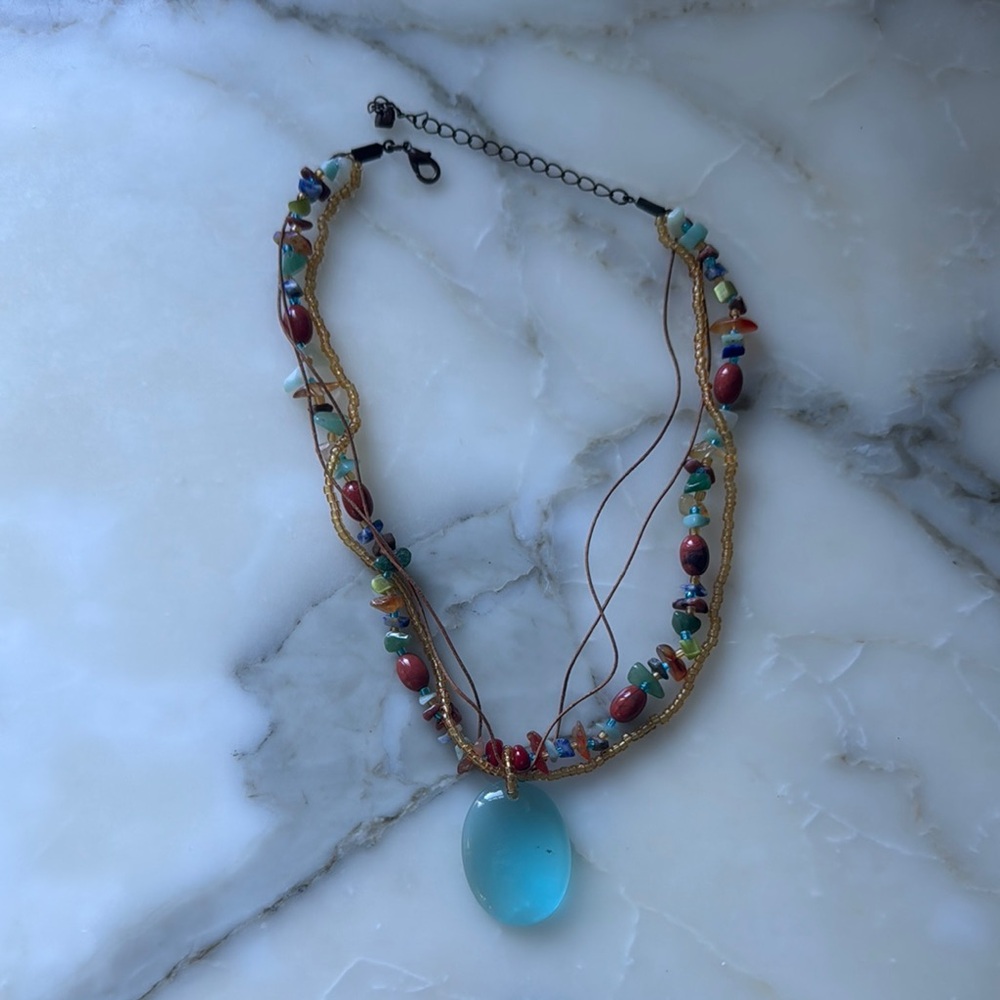 Elegant Multicolor and material Beaded Necklace